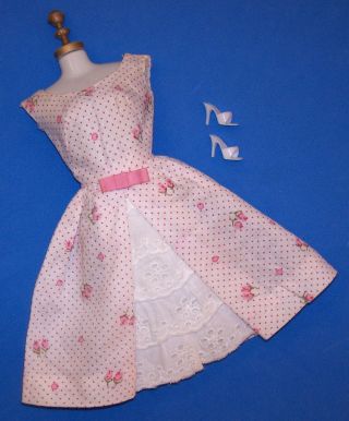 Vintage Barbie Doll Garden Party Pink Print & Eyelet Dress 931 White Ot Shoes