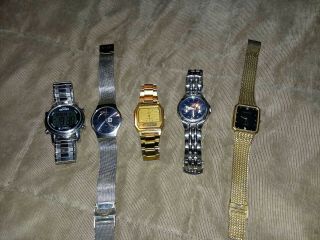 5 Men Vintage Quartz Wrist Watches Seiko H601 Chrono,  Waltham,  Fossil,  Skagen,