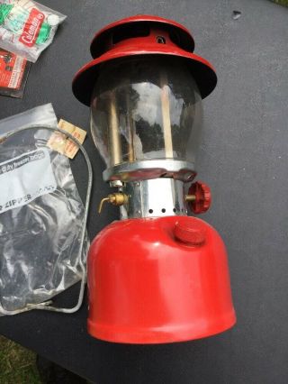 Vintage May 1972 Red Coleman Lantern 200A 200A195 & Papers 7