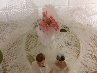 VINTAGE WEDDING CAKE TOPPER BRUNETTE BRIDE REDDISH BROWN HAIR GROOM MADE IN CA 6