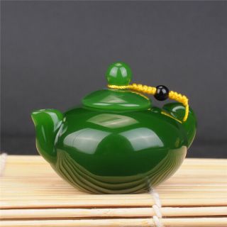 China 100 Natural Green Jade Hand Carved Small Wine Tea Pot Flagon Stoup Statue