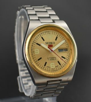 VINTAGE SEIKO 5 AUTOMATIC 21 JEWEL CAL.  7019A DAY DATE MEN ' S WRIST WATCH 2