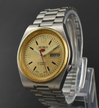 VINTAGE SEIKO 5 AUTOMATIC 21 JEWEL CAL.  7019A DAY DATE MEN ' S WRIST WATCH 3