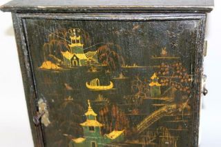 RARE 18TH C WILLIAM & MARY SPICE CHEST WITH ITS JAPANNED DECORATION 3