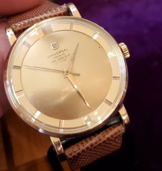 Vintage Mens Oversized 18k Solid Gold Universal Geneve Polerouter Wristwatch