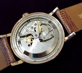 Vintage Mens Oversized 18k Solid Gold Universal Geneve polerouter Wristwatch 7