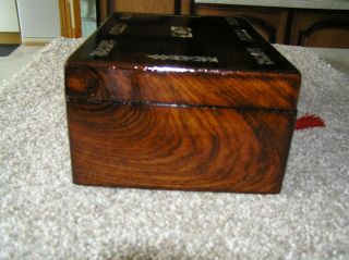 ANTIQUE VICTORIAN ROSEWOOD JEWELLERY/TRINKET BOX WITH MOP INLAY,  LOCK & KEY. 3