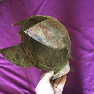 EXTREMELY RARE ANCIENT ROMAN IRON GLADIATORS HELMET IMMACULATE 300AD 2