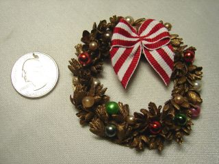 Vintage Dollhouse 1:12 Miniature 2.  5 " Pinecone Christmas Wreath Pearly Ornaments