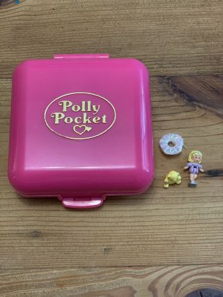 Vintage Polly Pocket Bluebird 1989 Partytime Surprise 100 Complete