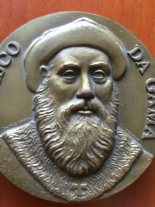 antique and rare bronze medal of Vasco da Gama - Portuguese Navigator 2