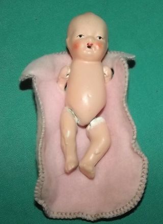 Vintage Japan Porcelain Dolls With Blankets 4 Inch Moving Legs And Arms