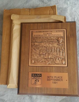 Vintage B.  A.  S.  S.  Fishing Trophy Plaque: 36th Place 1991 Illinois Bassmaster Inv.