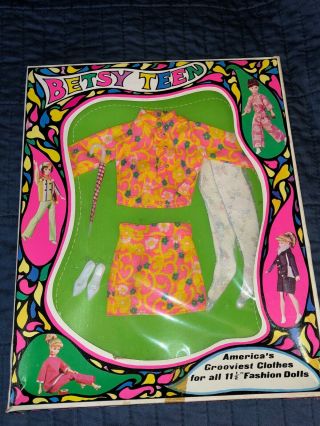 Vintage Mod Barbie Clone Betsy Teen Outfit Clothes