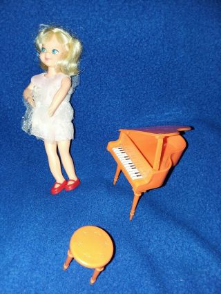 Tutti Doll Melody With Piano