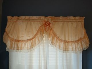 Vintage 80 ' s Princess Peach Satin Panels Ruffles Lace & Rosette Valance Curtain 3