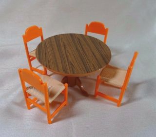 Vintage Tomy Dollhouse Round Dining Table And 4 Chairs