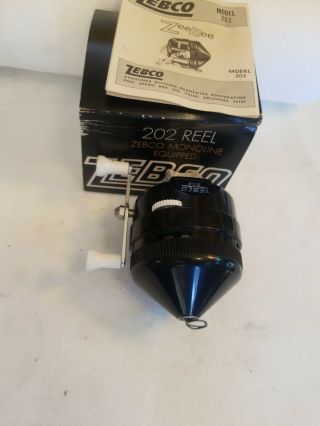 NOS Vintage Zebco ZEE BEE 202 Reel and box Circa 1970 Made in U.  S.  A.  Metal FT 3
