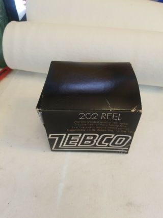 NOS Vintage Zebco ZEE BEE 202 Reel and box Circa 1970 Made in U.  S.  A.  Metal FT 8