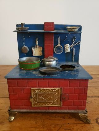 Antique / Vintage Large Scale German Toy Tin Stove W Vintage Kitchen Items
