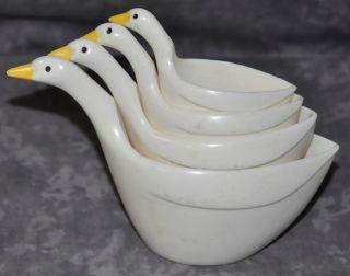 Antique (4) Plastic Geese Kitchen Measuring Cups 1 Cup 1/2 Cup 1/3 Cup 1/4 Cup