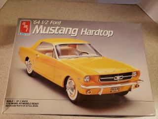 64 1/2 Ford Mustang Hardtop Model Kit 1/16 Scale Amt Ertl