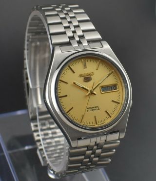 VINTAGE SEIKO 5 AUTOMATIC 21 JEWEL CAL.  7019A DAY DATE MEN ' S WRIST WATCH 3