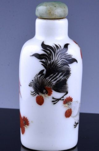 GREAT 19THC CHINESE FAMILLE ROSE ENAMEL COCKERAL CHICKEN LANDSCAPE SNUFF BOTTLE 2