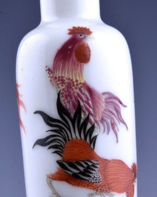 GREAT 19THC CHINESE FAMILLE ROSE ENAMEL COCKERAL CHICKEN LANDSCAPE SNUFF BOTTLE 9