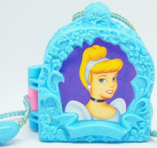Disney Vintage Cinderella Once Upon A Time Locket Complete Set