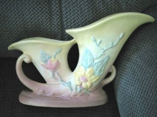 Antique Hull Arts Pottery Magnolia Double Cornucopia Vase: 6 - 12: Yellow & Rose