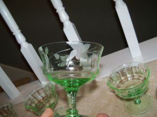 6 Antique Depression Glass Etched Glasses long Stem Sherbet Vaseline Green 4