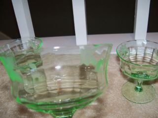 6 Antique Depression Glass Etched Glasses long Stem Sherbet Vaseline Green 5
