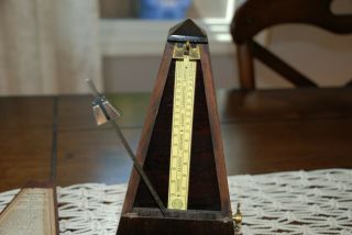 Old Metronome de Maelzel - Tight - Grained Wood 8