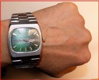 Vintage Ussr Watch Slava Tank 1980 27 Jewels Date&day Mechanical Automatic 1910