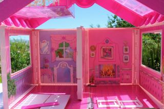 Vintage 1992 Barbie Fold N Fun Doll House Carry Case w Furniture 6