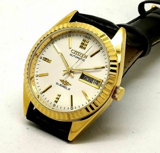 CITIZEN AUTOMATIC MEN,  S GOLD PLATED VINTAGE WHITE DIAL MADE JAPAN WATCH RUN i 5