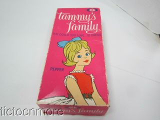 VINTAGE IDEAL TAMMY FAMILY SISTER PEPPER DOLL W/ BOX & CLOTHES 9400 2