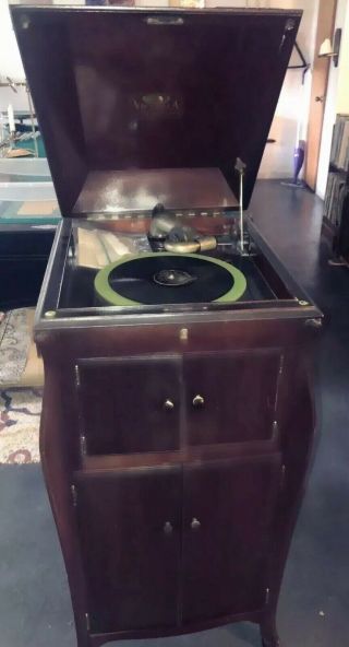 Antique record Player,  1920 Victor Victrola Talking Machine VV - XI; great 3