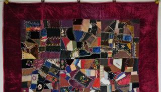 Antique Early 1900 ' s Velvet & Silk Embroidered Crazy Quilt - 75 