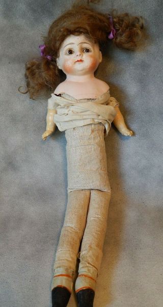 Antique Unmarked Composition/Paper Mache Shoulder Head Doll 4