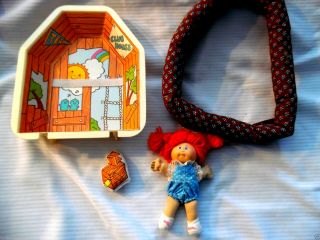 Vintage 1983 Cabbage Patch Kid Pin - Ups Doll Frame Charlene Jenny & Her Clubhouse