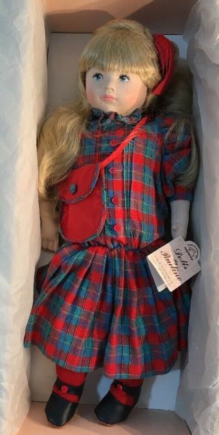 Pauline Bjonness - Jacobsen Fabric Doll Gillian 21 Inch