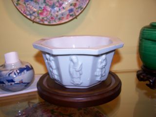 18TH CENT kangxi 8 IMMORTALS BOWL Antique Chinese porcelain blanc de chine DEHUA 4