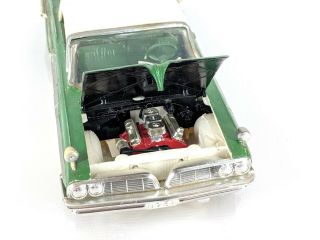 Vintage 1961 Pontiac Bonneville AMT 1/25 Scale Screw Bottom Plastic Model 7