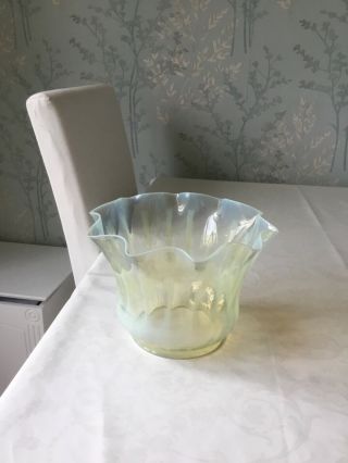 antique vaseline glass oil lamp shade 3