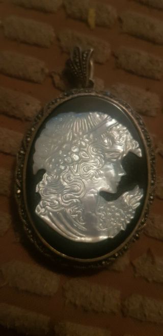 Antique Victorian Mother Of Pearl Carved Cameo Vinagerette ? Stunning