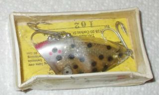 NOS - VINTAGE TACKLE INDUSTRIES SWIMMIN ' MINNOW 102 IN CB BOX - VERY RARE COLOR 2