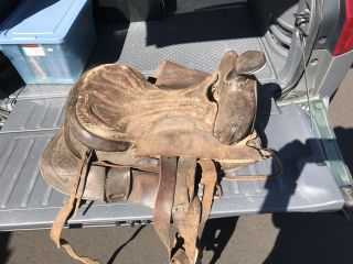 Old Vintage Antique Leather Cowboy Western Horse Saddle, 3