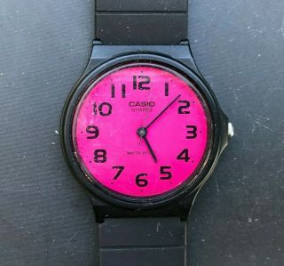 Casio Mq - 24 (1330) 33mm Analog Watch Pink Black Resin Band 50m Water Resistant
